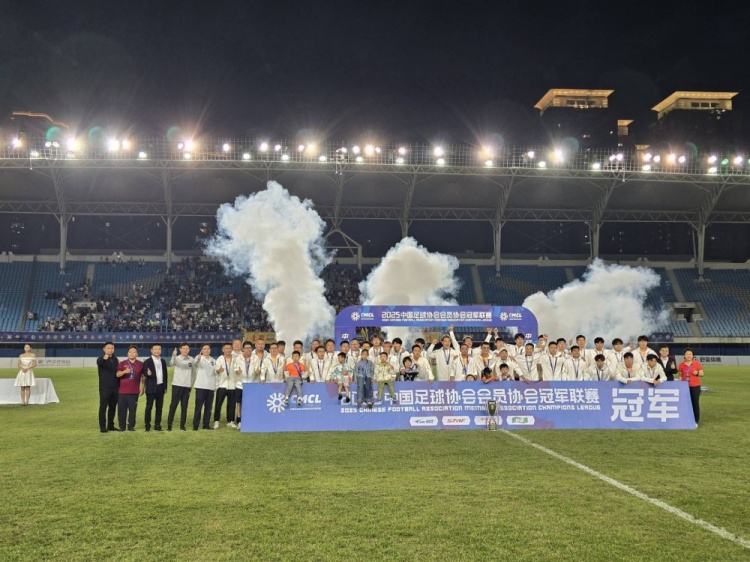 闽媒：厦门壹零贰陆赛季投入800万，坚持职业化运营最终问鼎中冠