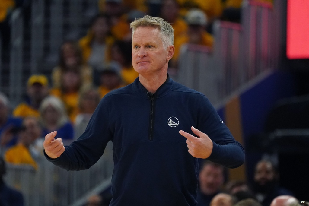科尔谈NBA和博彩合作：球员经常在社媒收到因赌球输钱的恶毒留言