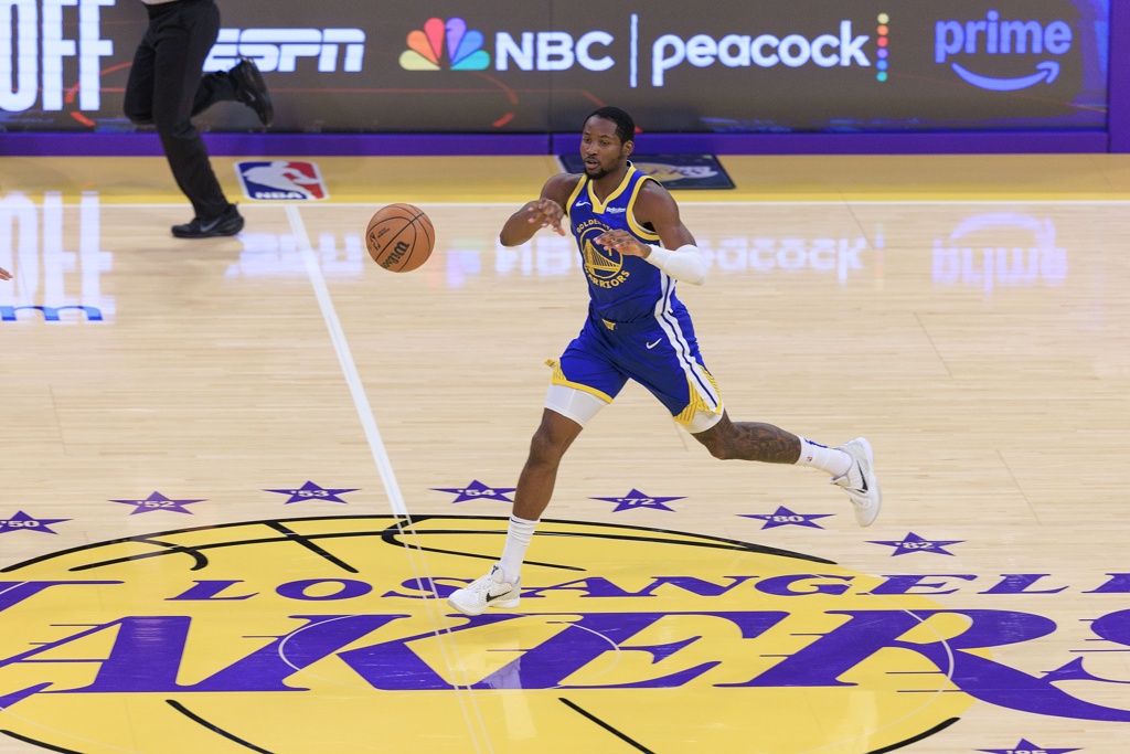 勇士强扭的库明加也甜了！2年4650万从交易筹码变真香合同？